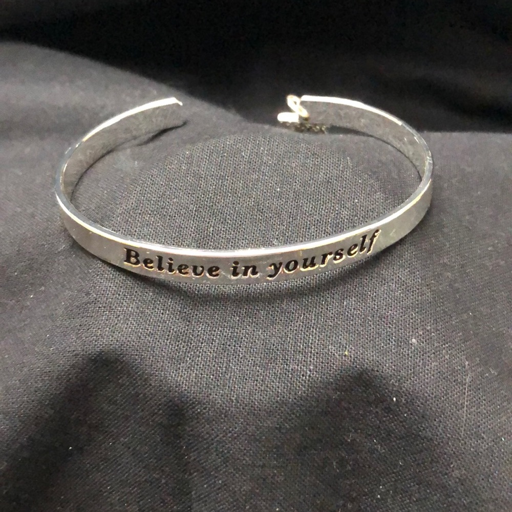 Avon my truth charm bracelet